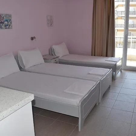 Giorgos-fenia Apartamento Paralía