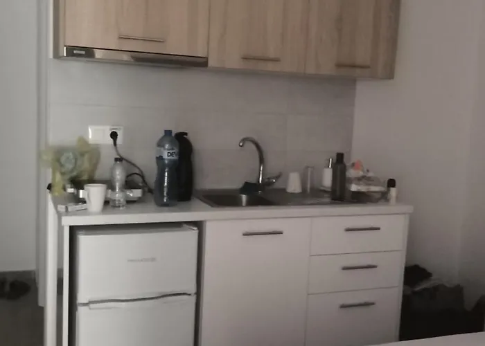 Giorgos-fenia Apartman *